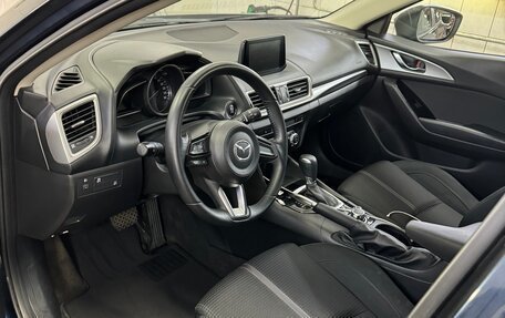 Mazda 3, 2017 год, 1 600 000 рублей, 3 фотография