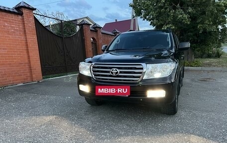 Toyota Land Cruiser 200, 2008 год, 3 300 000 рублей, 2 фотография