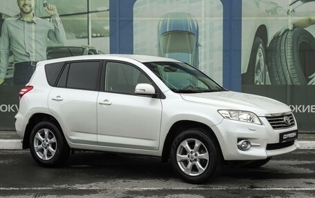 Toyota RAV4, 2011 год, 1 650 000 рублей, 2 фотография