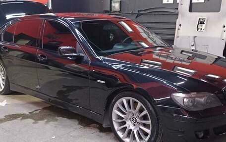 BMW 7 серия, 2004 год, 720 000 рублей, 1 фотография