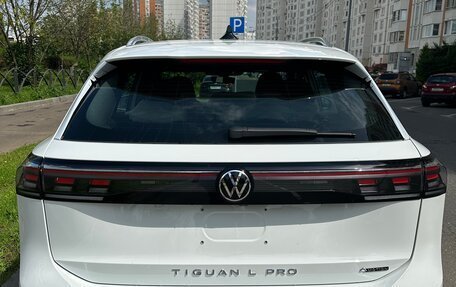 Volkswagen Tiguan, 2024 год, 5 680 000 рублей, 2 фотография