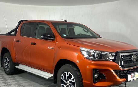 Toyota Hilux VIII, 2020 год, 4 900 000 рублей, 3 фотография