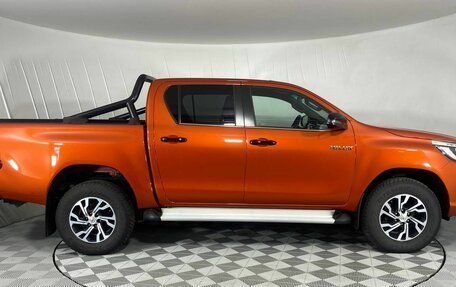 Toyota Hilux VIII, 2020 год, 4 900 000 рублей, 4 фотография