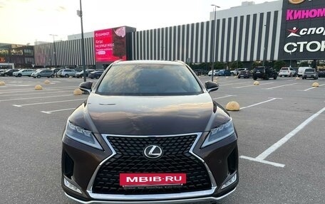 Lexus RX IV рестайлинг, 2019 год, 5 800 000 рублей, 3 фотография