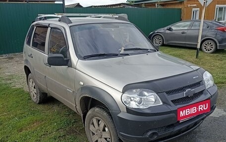 Chevrolet Niva I рестайлинг, 2011 год, 450 000 рублей, 3 фотография