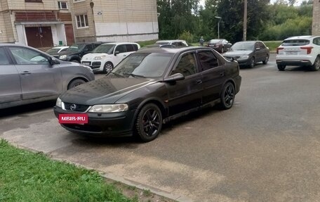 Opel Vectra B рестайлинг, 2001 год, 205 000 рублей, 3 фотография