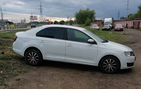 Skoda Rapid I, 2017 год, 1 000 000 рублей, 4 фотография