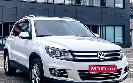 Volkswagen Tiguan I, 2012 год, 1 869 200 рублей, 2 фотография