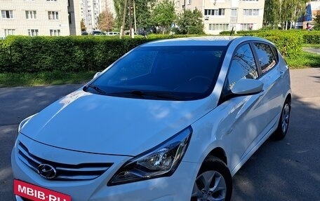 Hyundai Solaris II рестайлинг, 2016 год, 1 125 000 рублей, 1 фотография