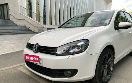 Volkswagen Golf VI, 2011 год, 999 999 рублей, 4 фотография