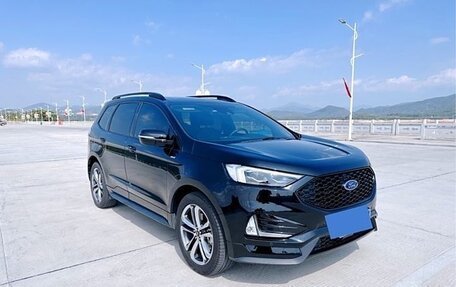 Ford Edge II рестайлинг, 2020 год, 2 900 000 рублей, 3 фотография