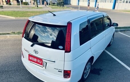 Toyota ISis I, 2010 год, 1 280 000 рублей, 4 фотография