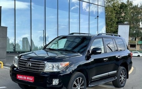 Toyota Land Cruiser 200, 2013 год, 3 900 000 рублей, 3 фотография