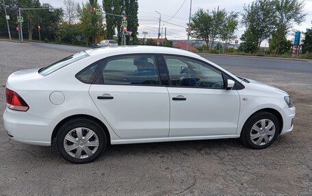 Volkswagen Polo VI (EU Market), 2017 год, 1 056 000 рублей, 2 фотография