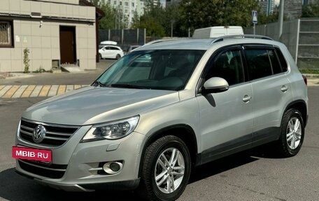 Volkswagen Tiguan I, 2009 год, 880 000 рублей, 2 фотография