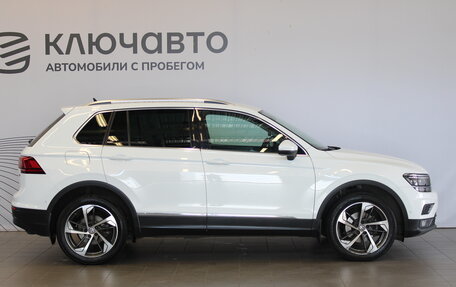 Volkswagen Tiguan II, 2017 год, 2 787 000 рублей, 3 фотография