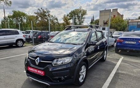 Renault Sandero II рестайлинг, 2015 год, 680 000 рублей, 1 фотография