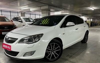 Opel Astra J, 2012 год, 699 000 рублей, 1 фотография