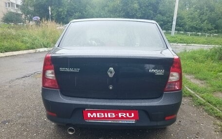 Renault Logan I, 2012 год, 700 000 рублей, 3 фотография