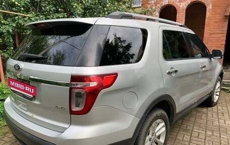 Ford Explorer VI, 2013 год, 1 750 000 рублей, 2 фотография