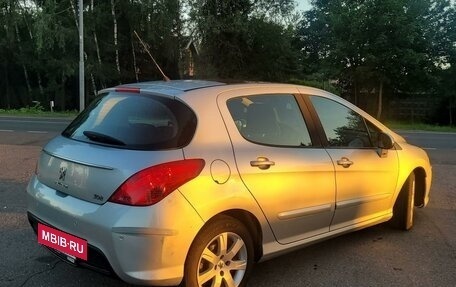 Peugeot 308 II, 2011 год, 690 000 рублей, 3 фотография