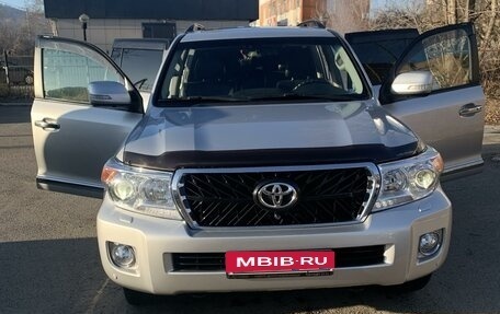 Toyota Land Cruiser 200, 2014 год, 5 000 000 рублей, 2 фотография