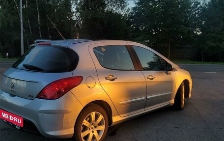 Peugeot 308 II, 2011 год, 690 000 рублей, 4 фотография