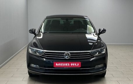 Volkswagen Passat B8 рестайлинг, 2017 год, 1 785 000 рублей, 2 фотография