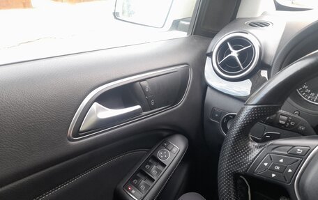 Mercedes-Benz B-Класс, 2012 год, 995 000 рублей, 4 фотография