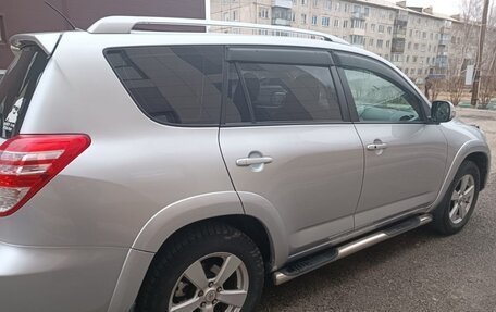 Toyota RAV4, 2011 год, 2 100 000 рублей, 2 фотография