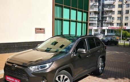 Toyota RAV4, 2020 год, 3 390 000 рублей, 1 фотография