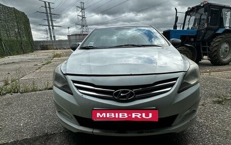 Hyundai Solaris II рестайлинг, 2014 год, 500 000 рублей, 1 фотография