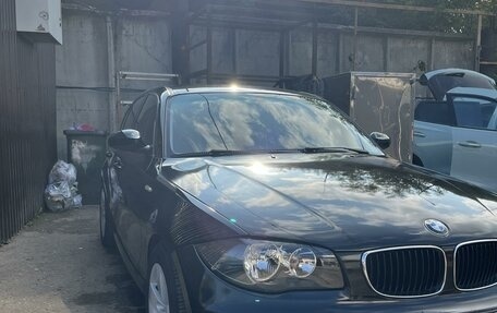 BMW 1 серия, 2007 год, 1 100 000 рублей, 3 фотография