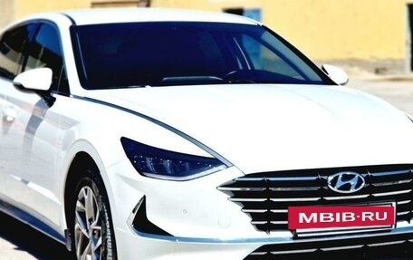 Hyundai Sonata VIII, 2021 год, 2 850 000 рублей, 2 фотография