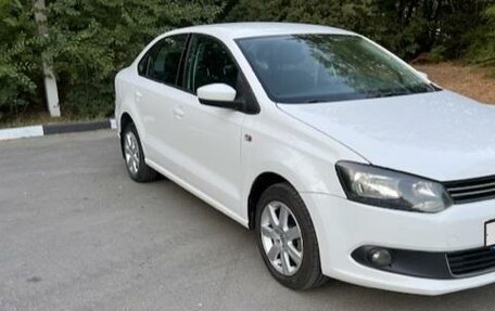 Volkswagen Polo VI (EU Market), 2011 год, 950 000 рублей, 3 фотография