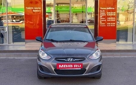 Hyundai Solaris II рестайлинг, 2011 год, 725 000 рублей, 2 фотография