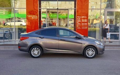 Hyundai Solaris II рестайлинг, 2011 год, 725 000 рублей, 4 фотография