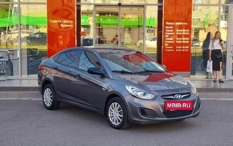 Hyundai Solaris II рестайлинг, 2011 год, 725 000 рублей, 3 фотография