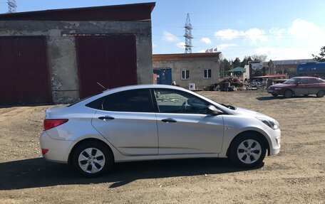 Hyundai Solaris II рестайлинг, 2016 год, 750 000 рублей, 2 фотография