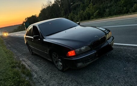 BMW 5 серия, 1998 год, 376 000 рублей, 1 фотография