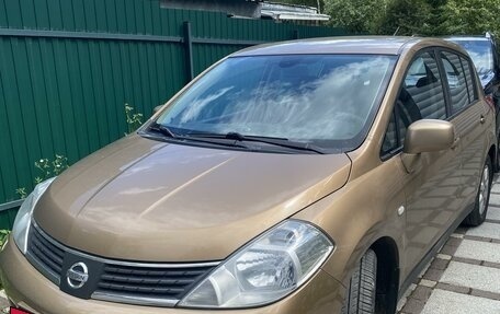 Nissan Tiida, 2007 год, 800 000 рублей, 1 фотография