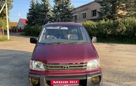 Toyota Town Ace III, 1996 год, 475 000 рублей, 2 фотография