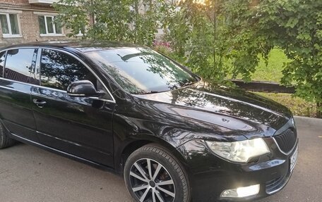 Skoda Superb III рестайлинг, 2010 год, 900 000 рублей, 3 фотография