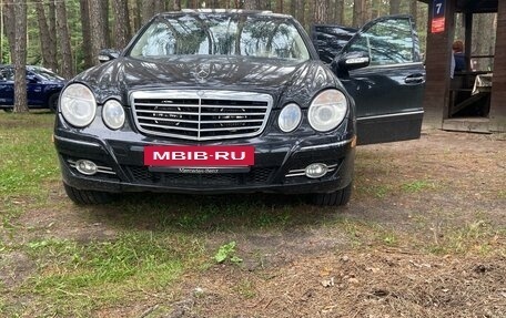 Mercedes-Benz E-Класс, 2003 год, 1 000 000 рублей, 2 фотография