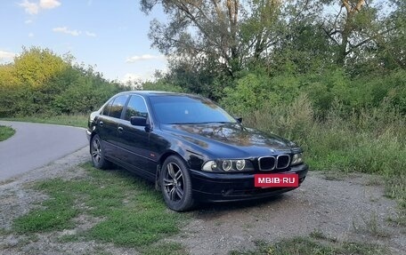 BMW 5 серия, 2002 год, 750 000 рублей, 2 фотография