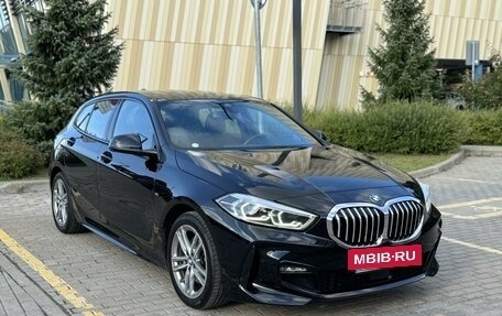 BMW 1 серия, 2021 год, 2 850 000 рублей, 7 фотография