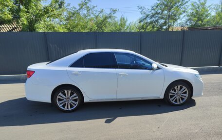 Toyota Camry, 2014 год, 2 100 000 рублей, 1 фотография