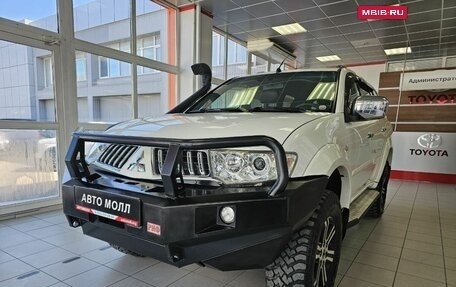 Mitsubishi Pajero Sport II рестайлинг, 2013 год, 2 445 000 рублей, 2 фотография