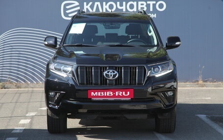 Toyota Land Cruiser Prado 150 рестайлинг 2, 2021 год, 7 650 000 рублей, 4 фотография