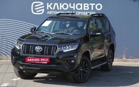 Toyota Land Cruiser Prado 150 рестайлинг 2, 2021 год, 7 650 000 рублей, 2 фотография